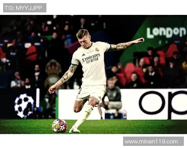 克罗斯:从中场指挥官到世界足球的战术大师之路 克罗斯:从中场指挥官到世界足球的战术大师之路