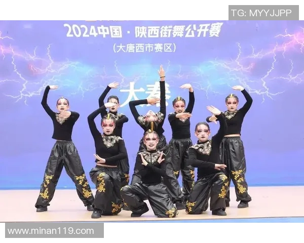 西安街舞队在极限运动嘉年华中的精彩表现与力量展现分析