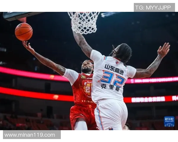 陈林坚的篮球之路：从青涩少年到职业球员的奋斗历程与成就分享