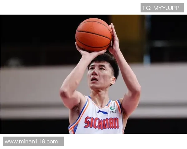 韩硕：从篮球新星到职业生涯的辉煌历程与未来展望