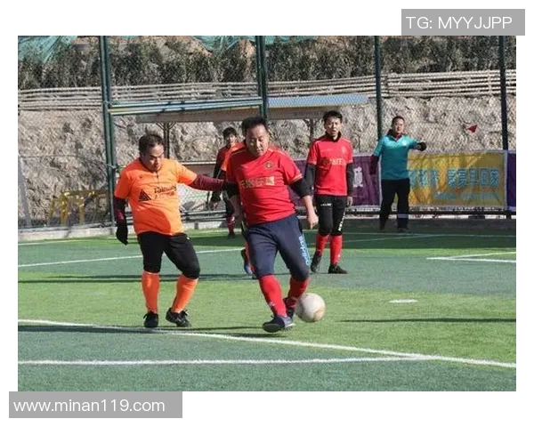 刘军独家分享足球心得与技巧助你提升球技与战术理解