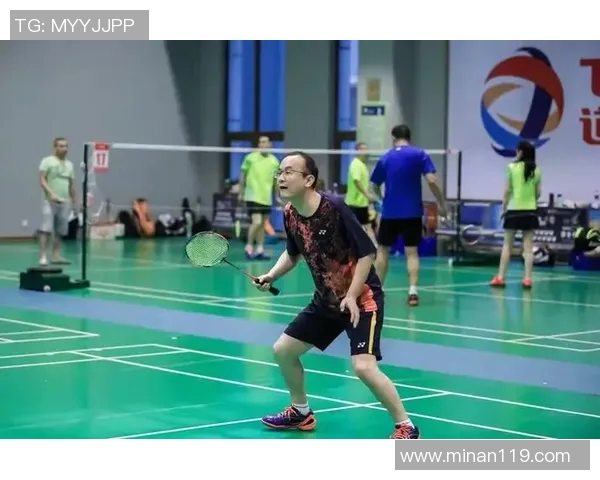 深圳羽毛球队阵地战分析：胜负背后的战术与团队协作探讨